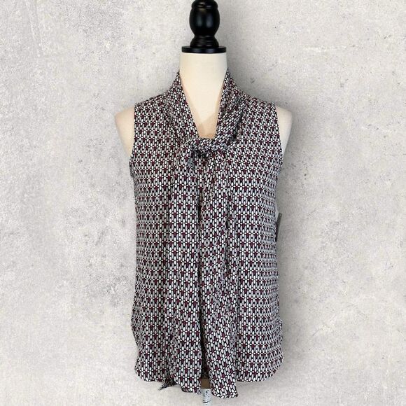 NWT Bar III Sleeveless Blouse Draped Front Tie Neck Gray Wine Print, Size XXS - Picture 1 of 12